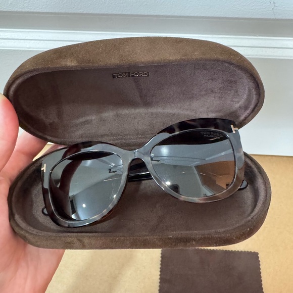 Tom Ford Alistair Polarized Brown Cat Eye Ladies Sunglasses main image 15
